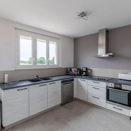 Casa vacanze Rénové 2023 Avec Terrasse, Proche Zoo De La Flèche, Idéal Motards, 6 Pers, Wifi, Parking Sécurisé - Fr-1-622-60 *