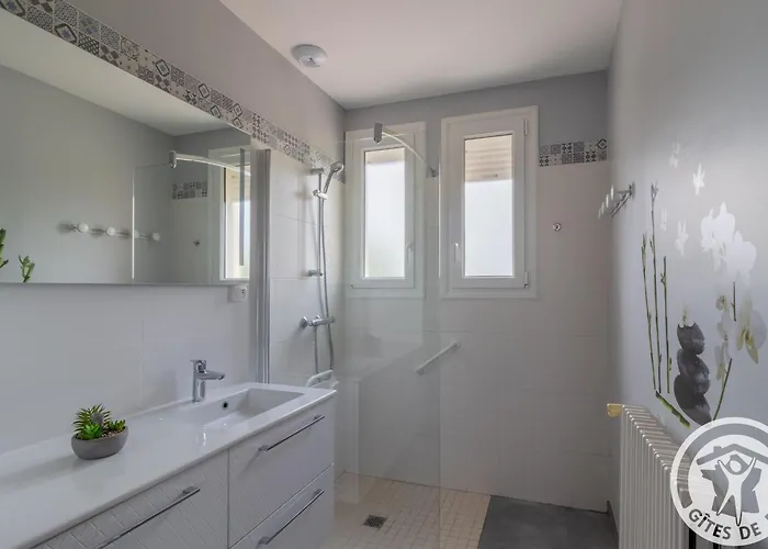 Renove 2023 Avec Terrasse, Proche Zoo De La Fleche, Ideal Motards, 6 Pers, Wifi, Parking Securise - Fr-1-622-60 Dom wakacyjny